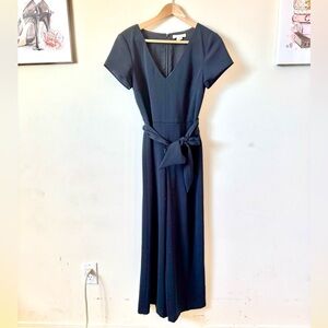 Club Monaco black wide leg V-neck jumpsuit size US2